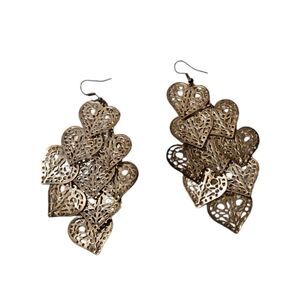 Costume Jewelery Earrings  see measurements